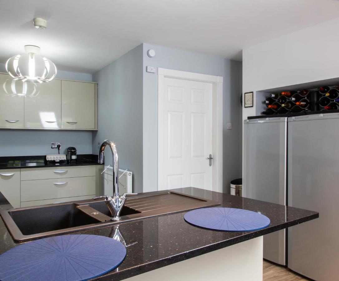 Ferienwohnung The Courtyard Lymm Exterior foto